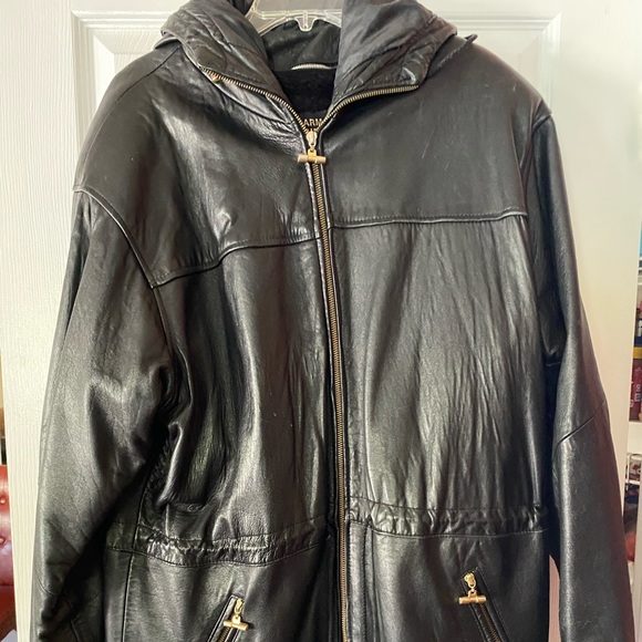 Black Leather jacket size Large - Picture 1 of 4
